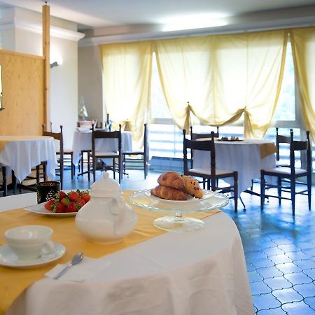 Hotel Dell' Olmo Ormea Екстериор снимка